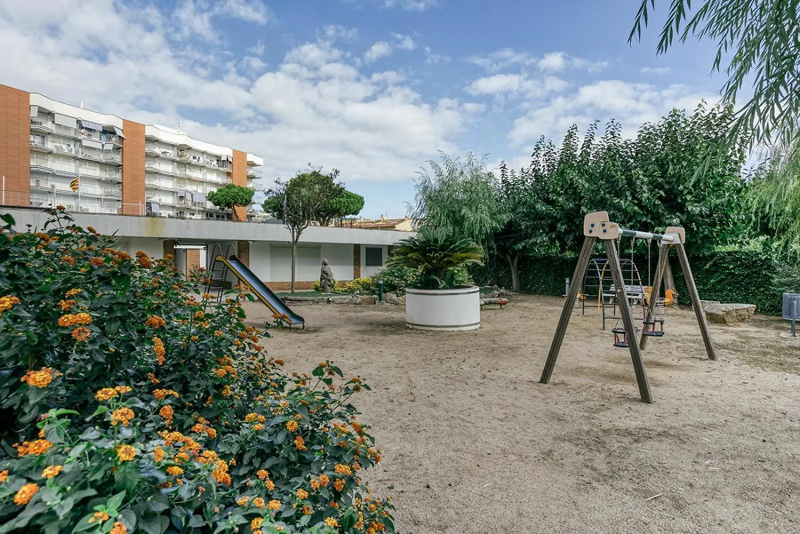 Bounty Apartment Платья-де-Аро